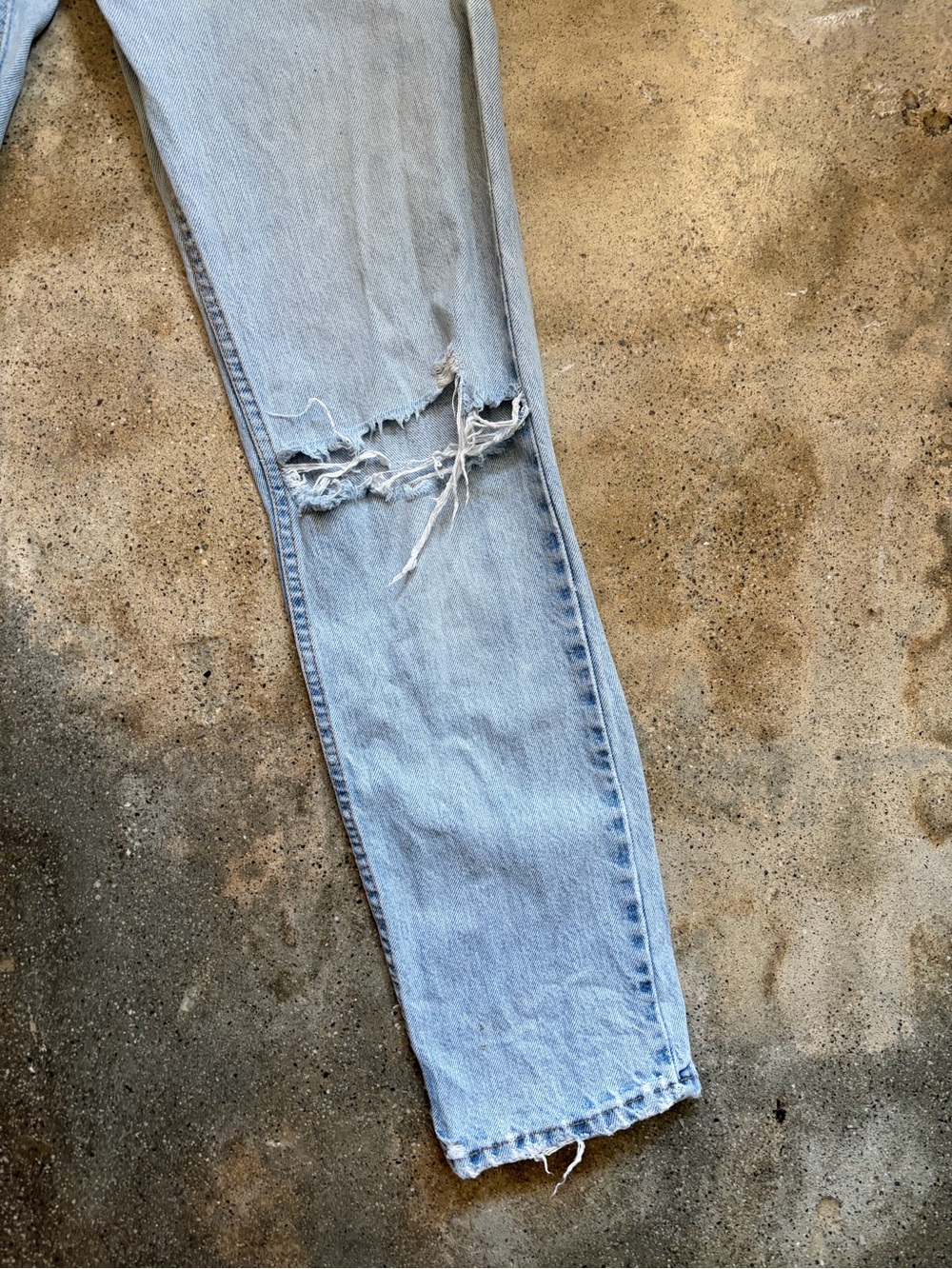Vintage Levi's 505 Jeans | 90s Boyfriend Denim - Picture 7 of 8